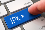 Klawiatura komputera z niebieskim przyciskiem JPK