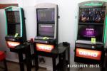 W salonie gier 3 automaty do gier  hazardowych, choć na automatach znajduje się napis, że są przeznaczone do celów demonstracyjnych